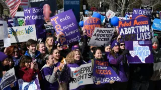 US abortion clinics are closing even in states where abortion is legal. More cuts could be coming
