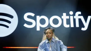 Queer DJ Honey Luv Ignites Global Dance Floors: The Rise of House Music’s Boldest New Voice